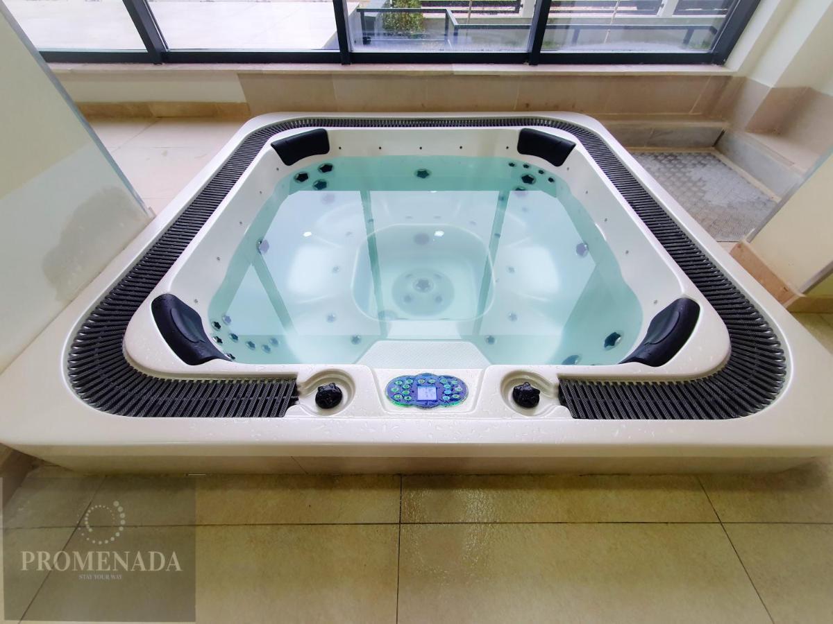Coral Aparthotel Pool & Spa Mamaia Nord 那沃达利 外观 照片