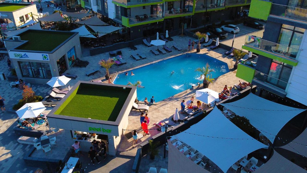 Coral Aparthotel Pool & Spa Mamaia Nord 那沃达利 外观 照片